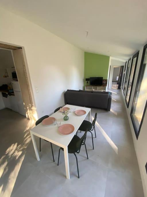 Maison En Pierre A Clermont-L'Herault Brignac  Экстерьер фото