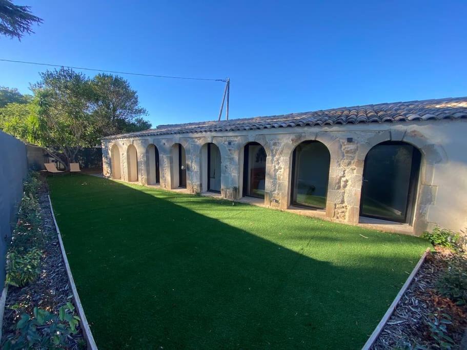 Maison En Pierre A Clermont-L'Herault Brignac  Экстерьер фото